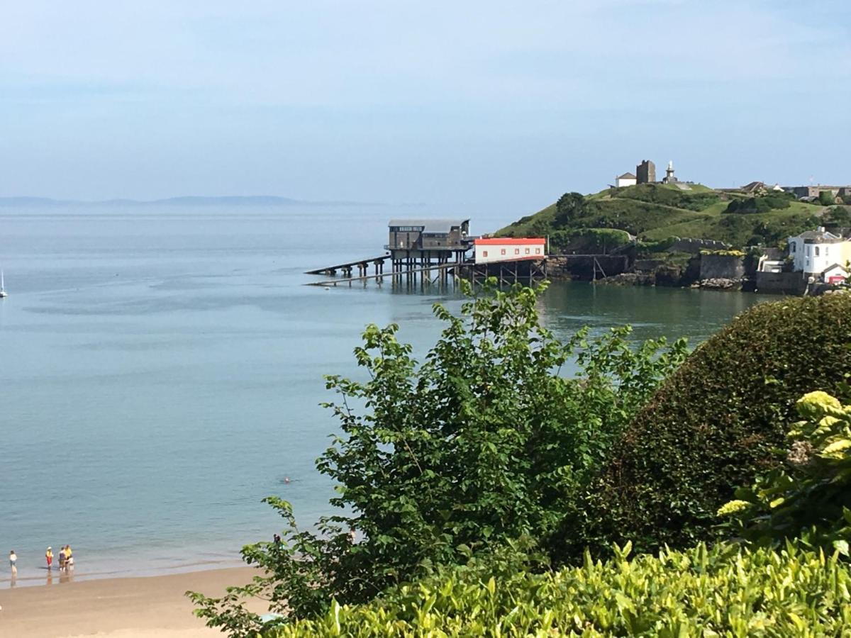 Newton'S Cradle Apartment Tenby Exterior photo